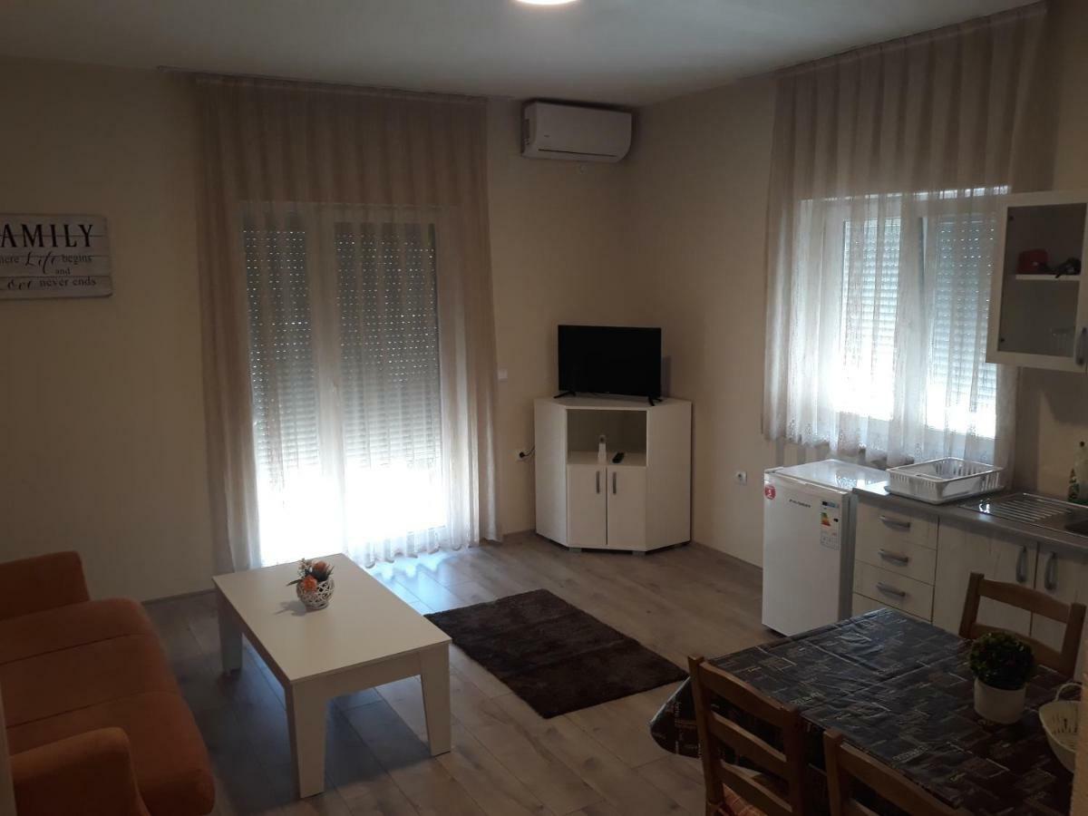 Vila & Apartments Matea Gewgelija Zewnętrze zdjęcie